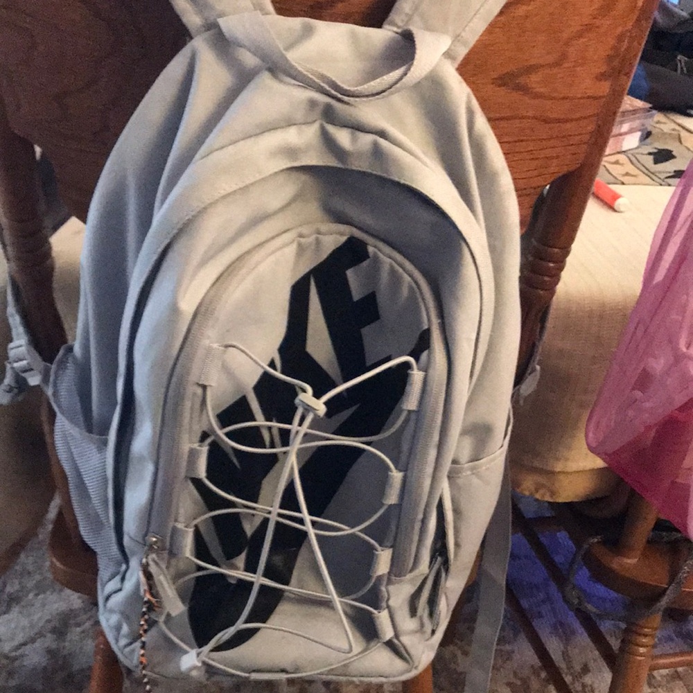 Light Gray Nike Front-Logo Men's Backpack